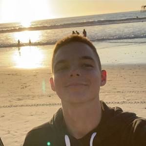 Meet your Posher, Wesley